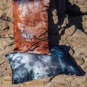 UPSTATE KING PILLOWCASES